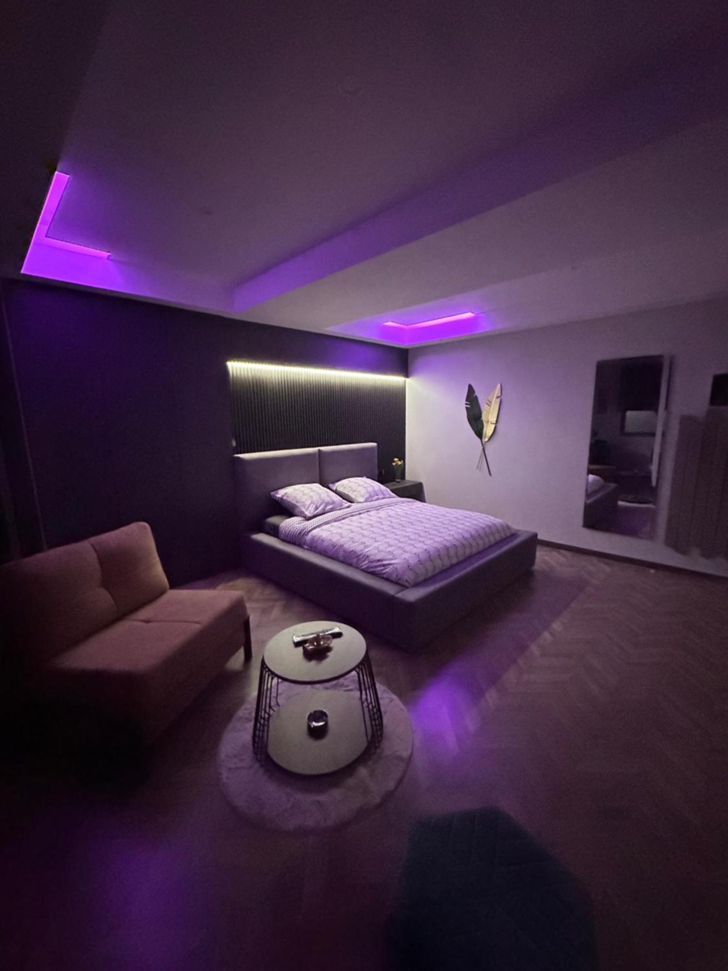 Deluxe Apartamento Tirana